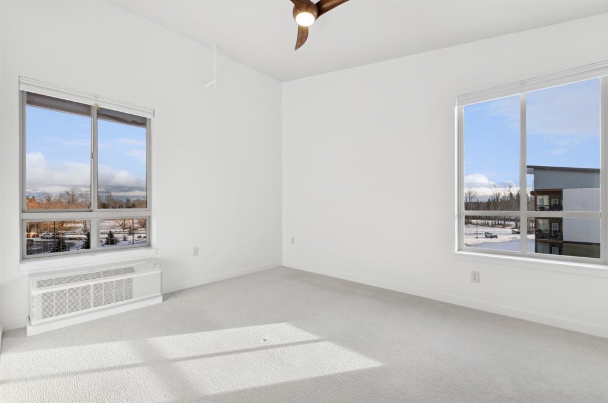 100 Woodlands Way S401