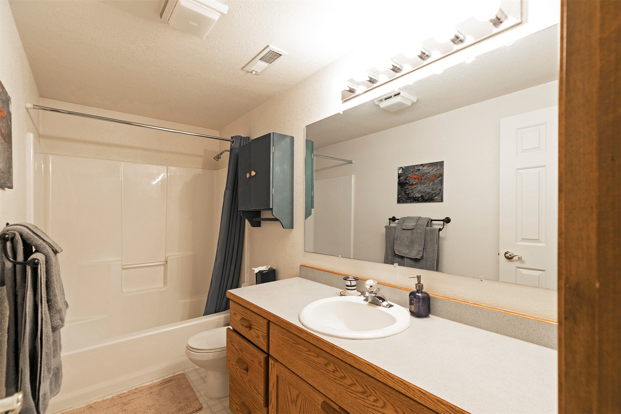 Missoula, Montana 59808, United States, 5 Bedrooms Bedrooms, ,3 BathroomsBathrooms,Residential,Active,127710