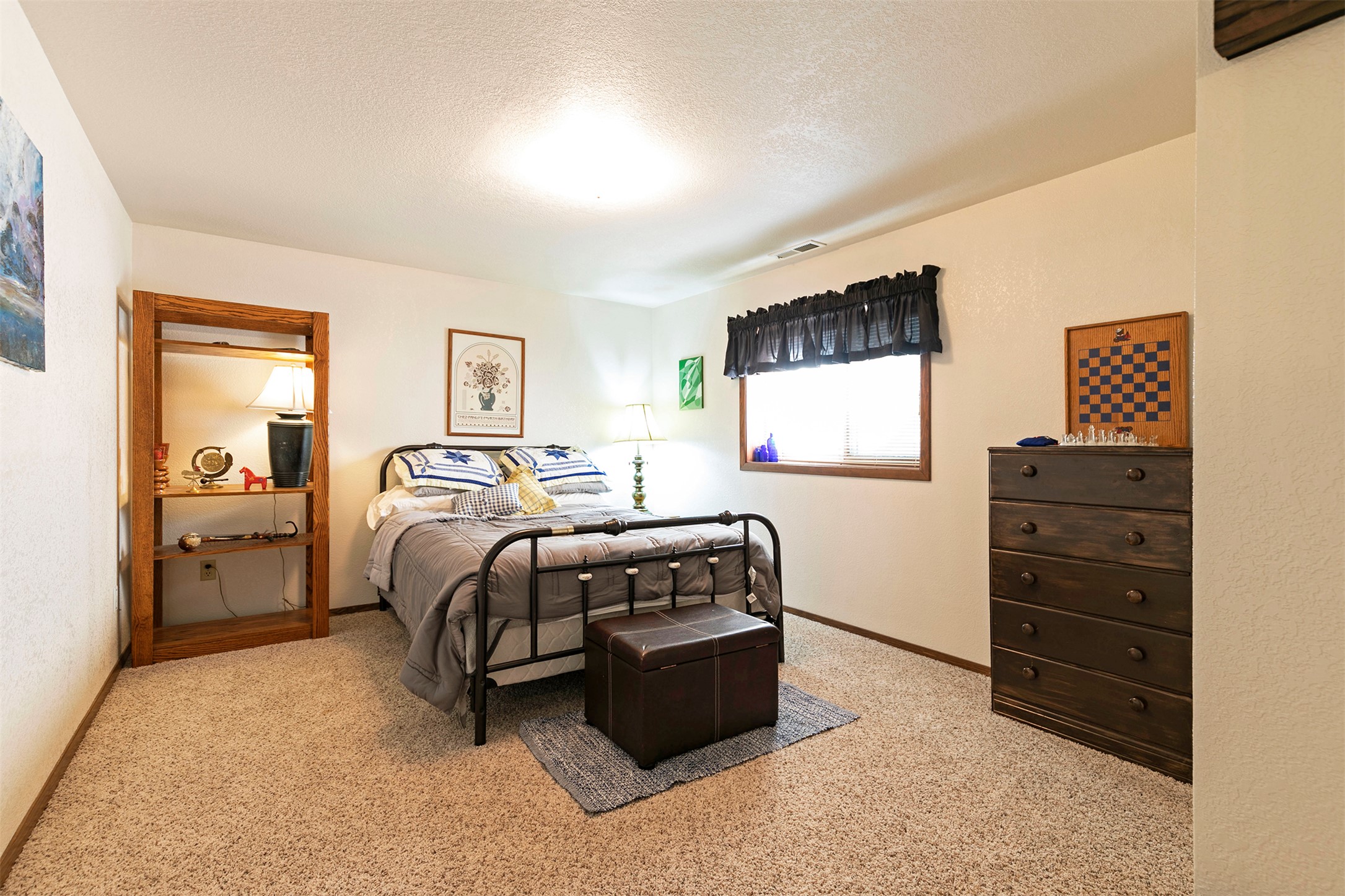 Missoula, Montana 59808, United States, 5 Bedrooms Bedrooms, ,3 BathroomsBathrooms,Residential,Active,127710