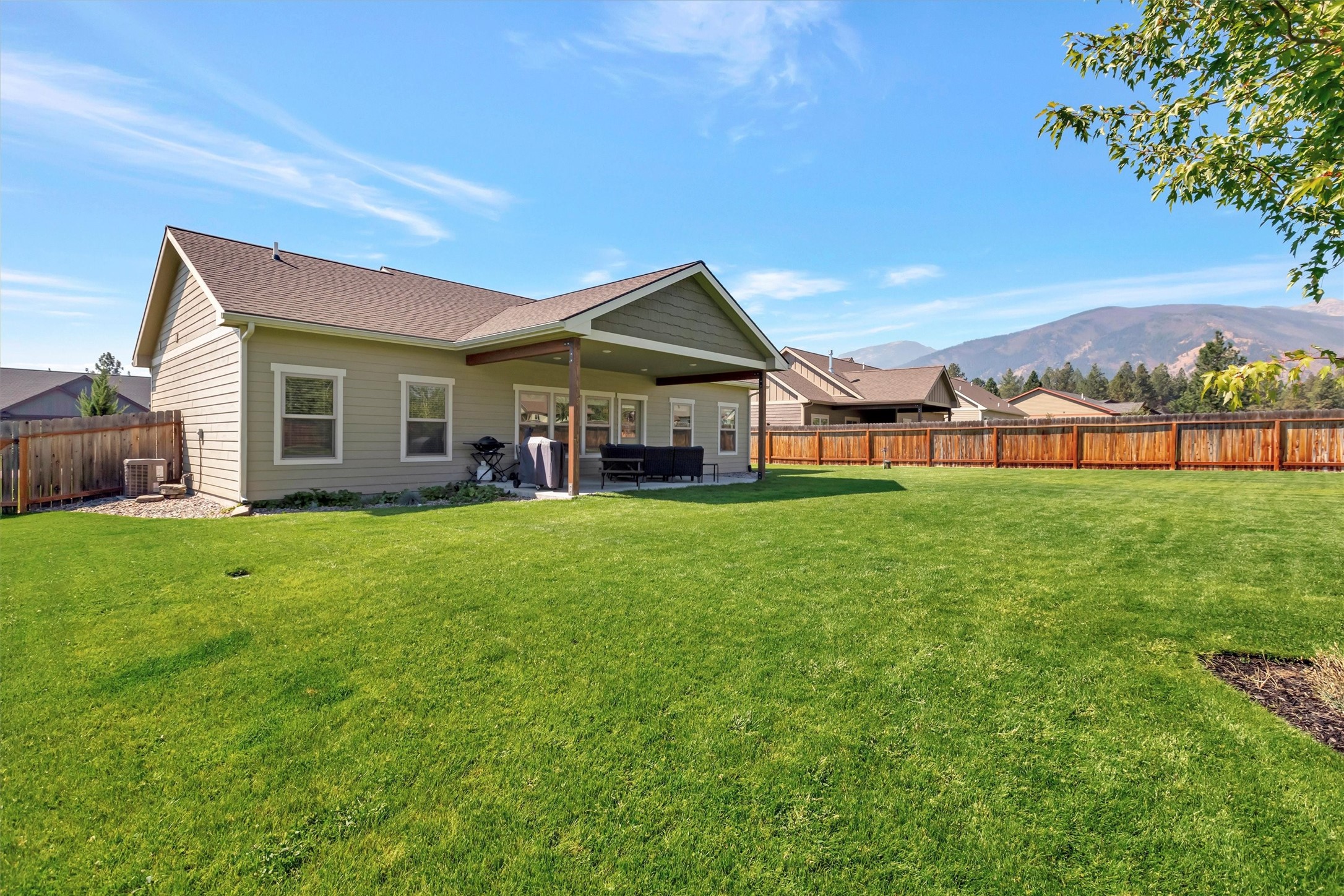 Florence, Montana 59833, United States, 3 Bedrooms Bedrooms, ,2 BathroomsBathrooms,Residential,Pending,45892