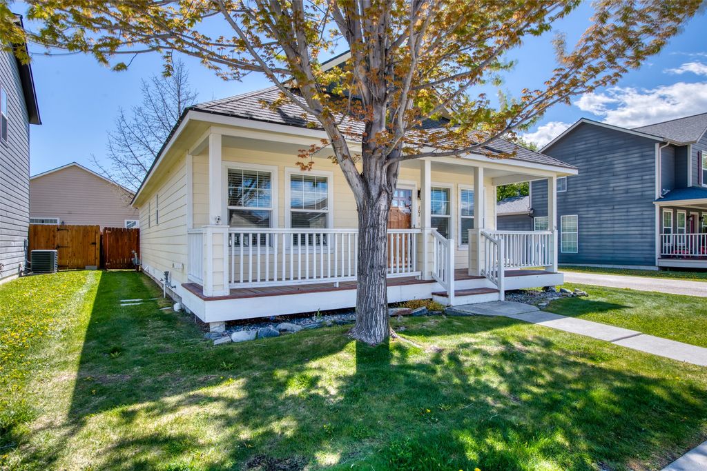 Photo of 101 Silverberry Street, Hamilton, MT 59840 (MLS # 30069934)