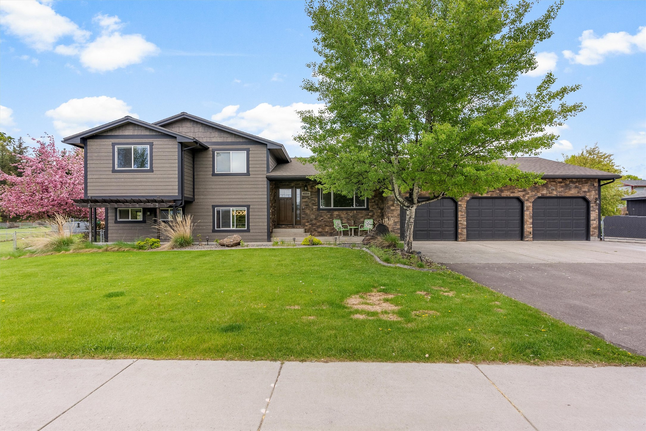 4884 Lower Miller Creek Road