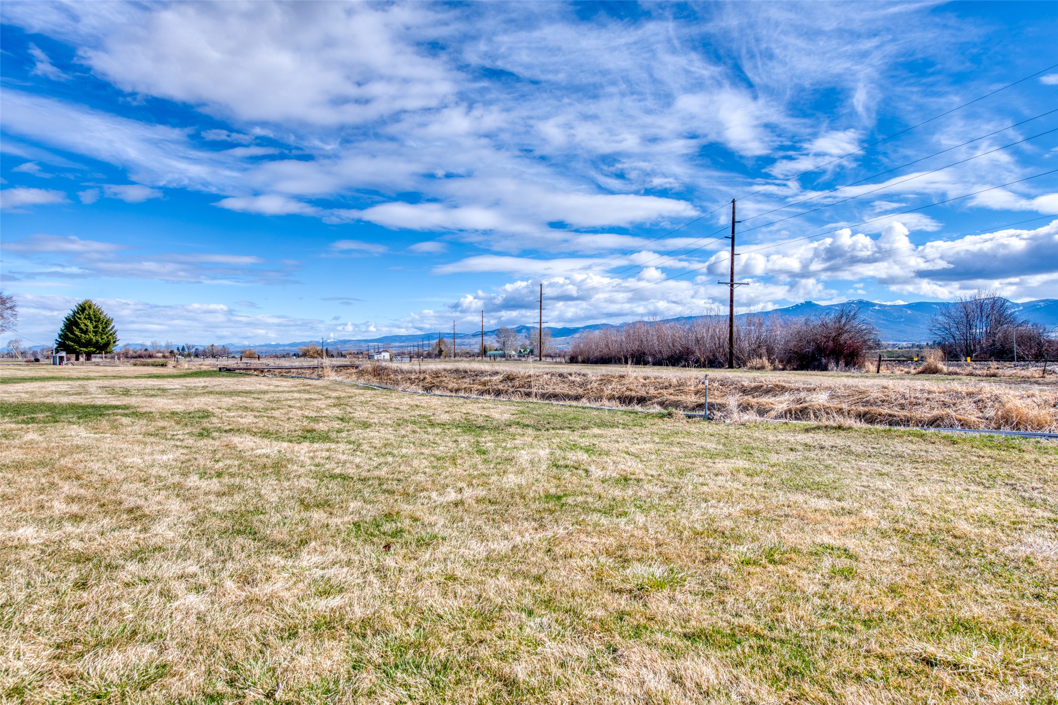 Hamilton, Montana 59840, United States, 2 Bedrooms Bedrooms, ,1 BathroomBathrooms,Residential,Active,98402