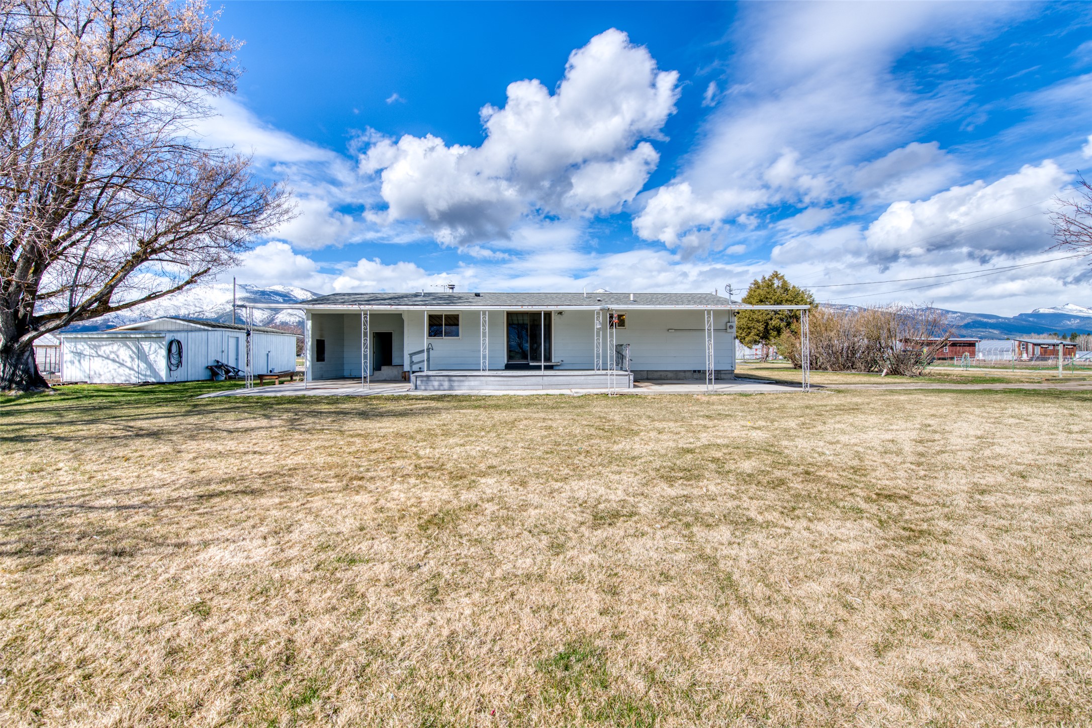 Hamilton, Montana 59840, United States, 2 Bedrooms Bedrooms, ,1 BathroomBathrooms,Residential,Active,98402