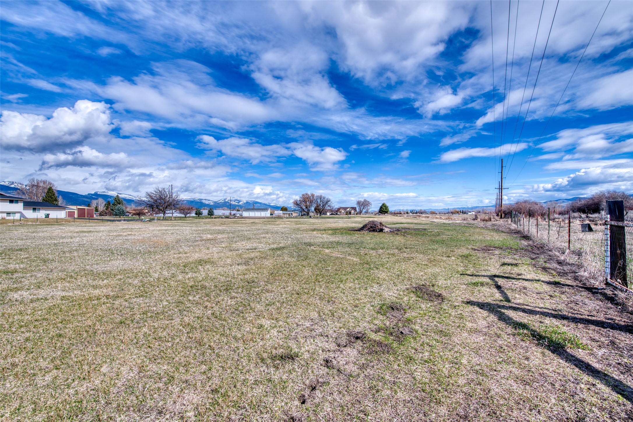 Hamilton, Montana 59840, United States, 2 Bedrooms Bedrooms, ,1 BathroomBathrooms,Residential,Active,98402