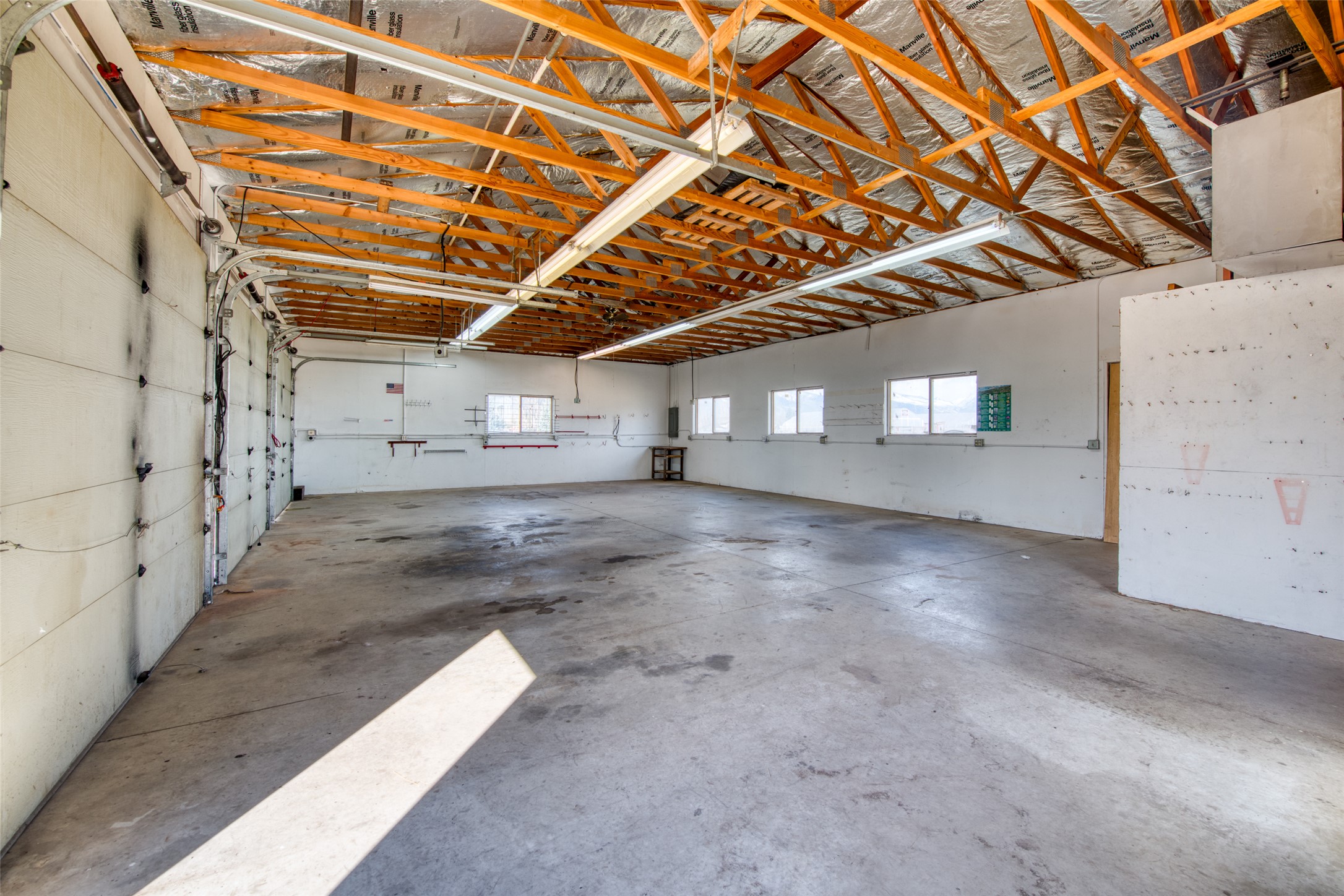 Hamilton, Montana 59840, United States, 2 Bedrooms Bedrooms, ,1 BathroomBathrooms,Residential,Active,98402