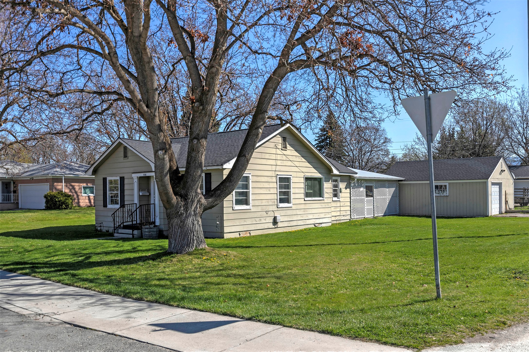 1006 S 3rd Street