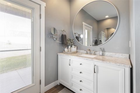 Tiny photo for 40189 Majestic Court, Polson, MT 59860 (MLS # 30068654)