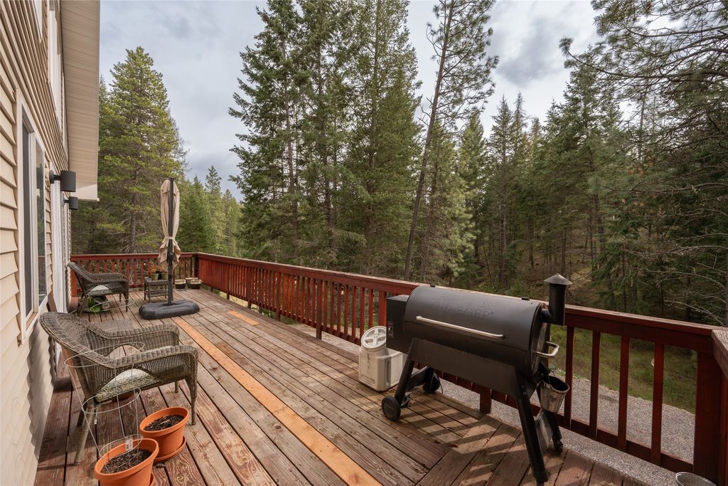 Photo of 459 Lake Loop Drive, Kalispell, MT 59901 (MLS # 30069525)