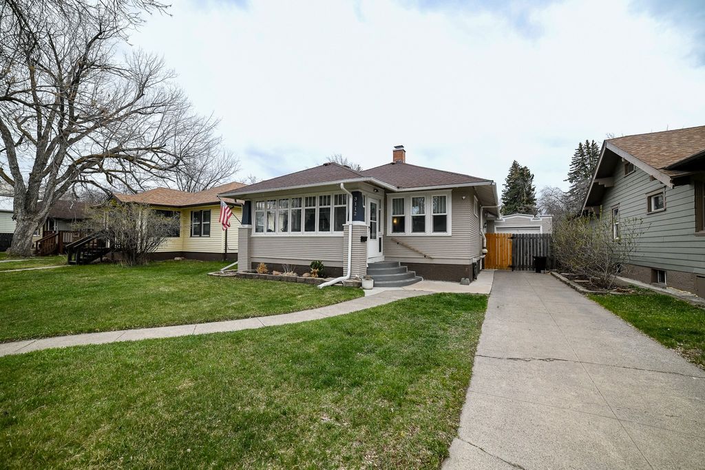 Photo of 3112 2nd Avenue N, Great Falls, MT 59401 (MLS # 30068865)