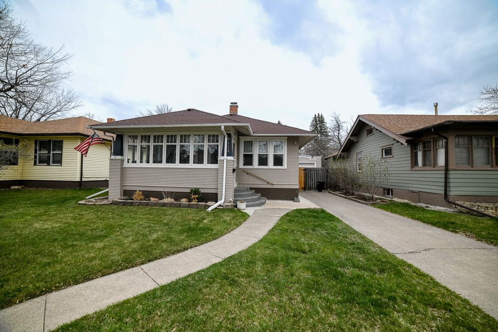 Photo of 3112 2nd Avenue N, Great Falls, MT 59401 (MLS # 30068865)