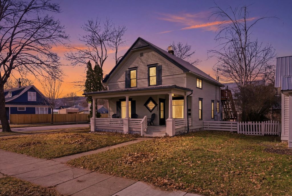 Photo of 442 2nd Avenue W, Kalispell, MT 59901 (MLS # 30066331)