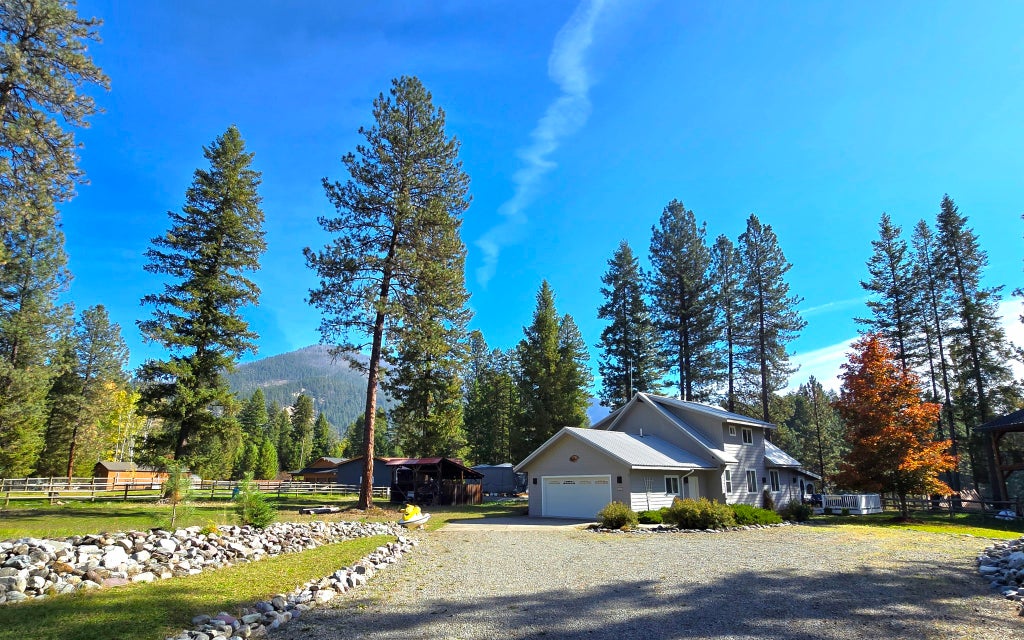 Photo of 21 Craws Nest Loop, Thompson Falls, MT 59873 (MLS # 30079731)