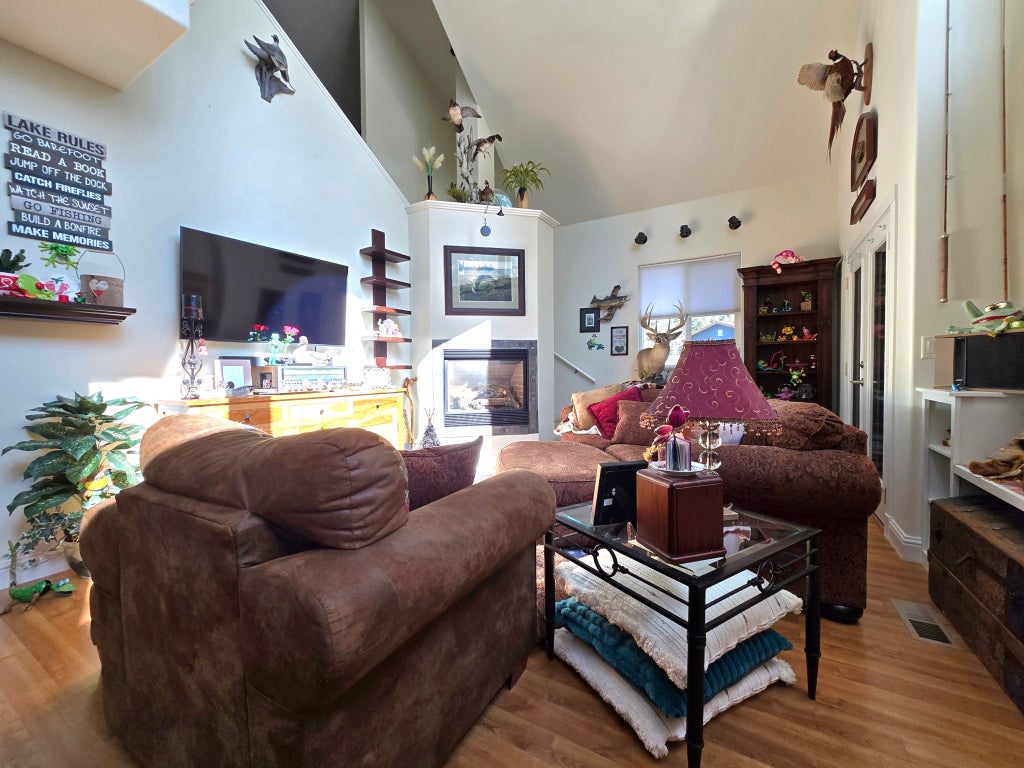 Photo of 21 Craws Nest Loop, Thompson Falls, MT 59873 (MLS # 30079731)