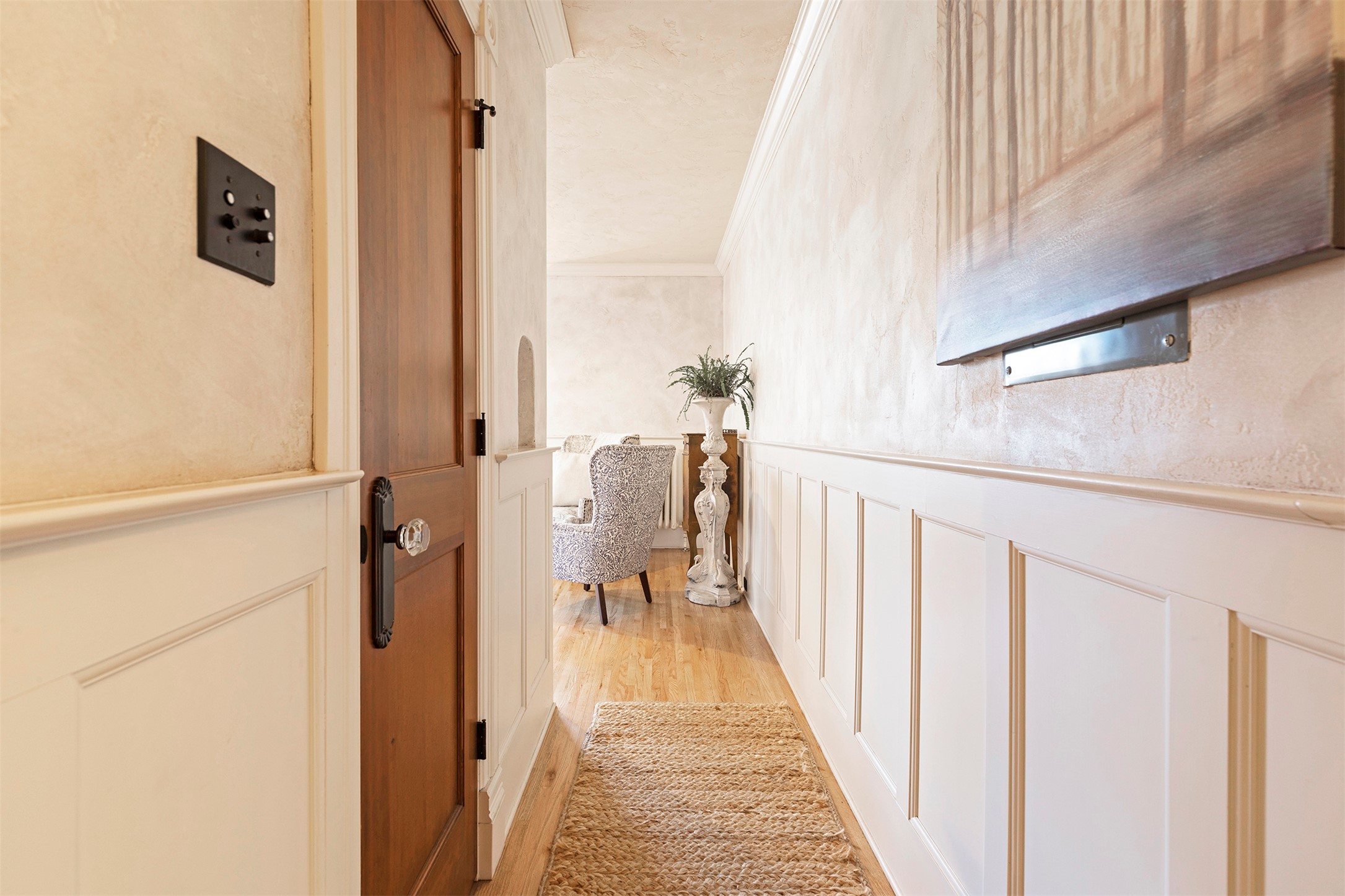 120 S 4th Street W 8