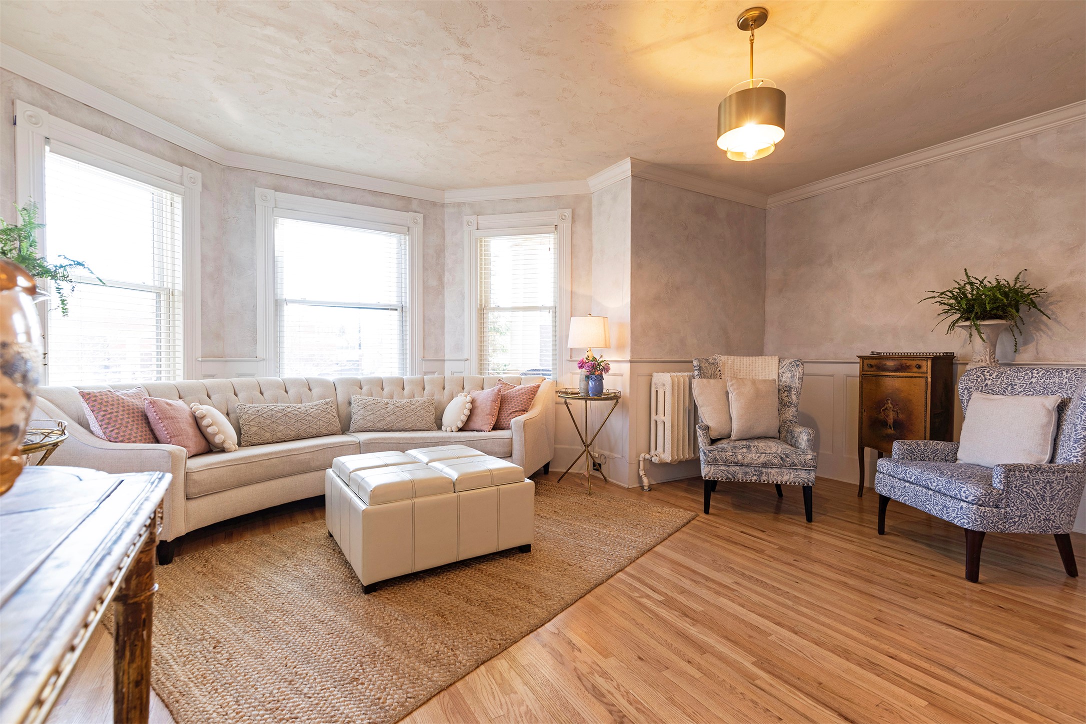 120 S 4th Street W 8