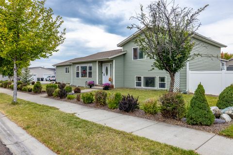 Photo of 11 Carnegie Drive, Kalispell, MT 59901 (MLS # 30057511)