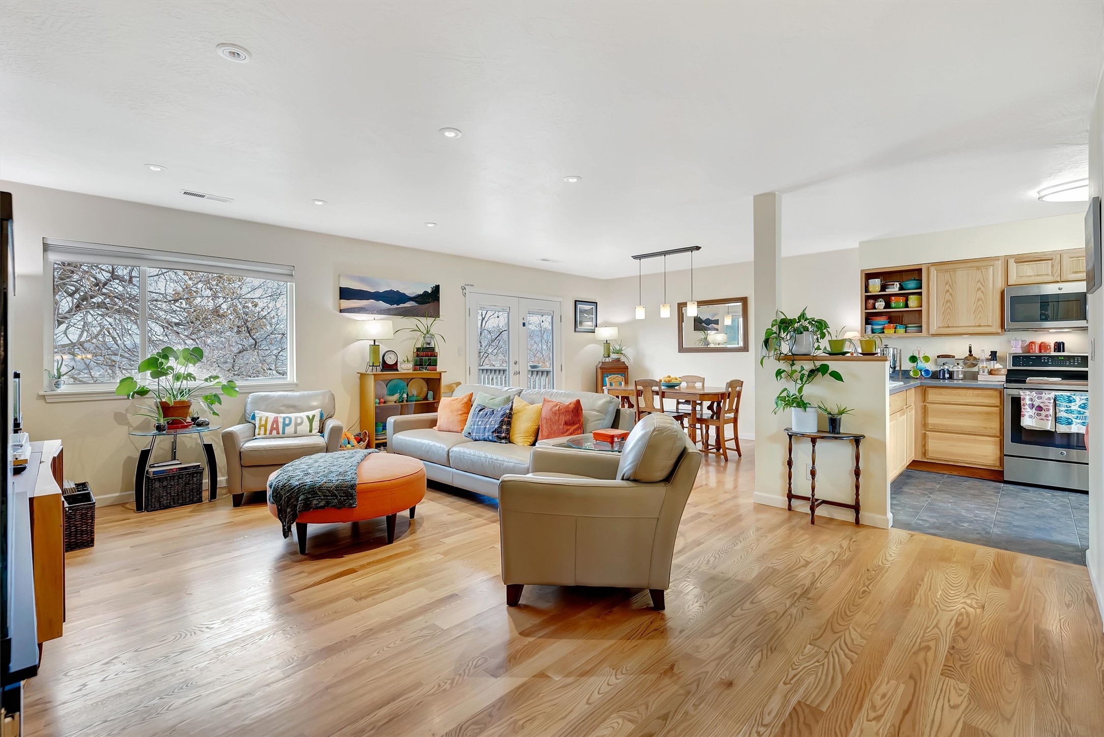 2228 E Crescent Drive