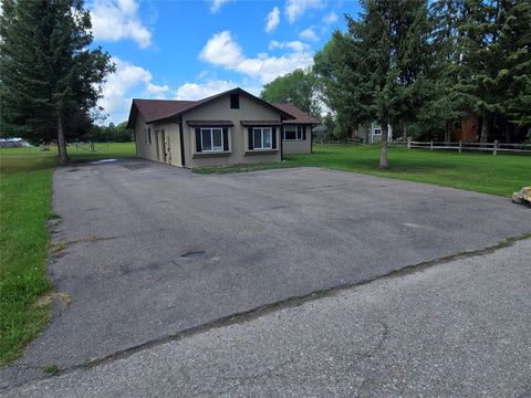 Photo of 692 Shadow Lane, Kalispell, MT 59901 (MLS # 30054702)