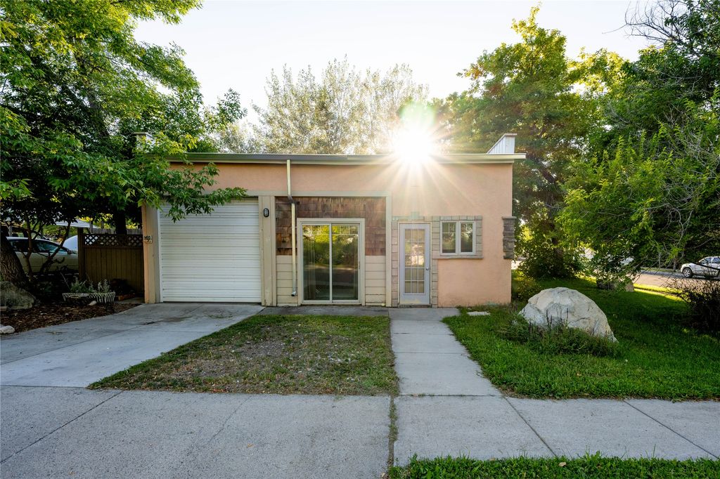 Photo of 1423/1421 Poplar Street, Helena, MT 59601 (MLS # 30055337)