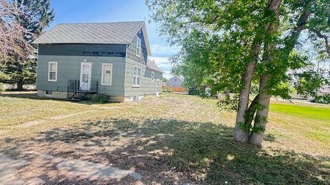 Photo of 1 S Delaware Street, Conrad, MT 59425 (MLS # 30052508)