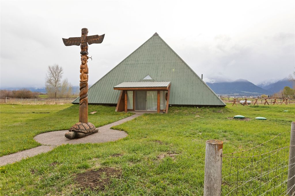 Photo of 3700 Earth Sky Road, Stevensville, MT 59870 (MLS # 30069244)