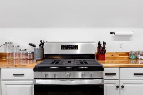 Tiny photo for 3700 Earth Sky Road, Stevensville, MT 59870 (MLS # 30069244)