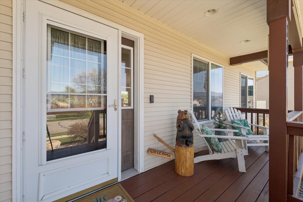288 Buttercup Loop
