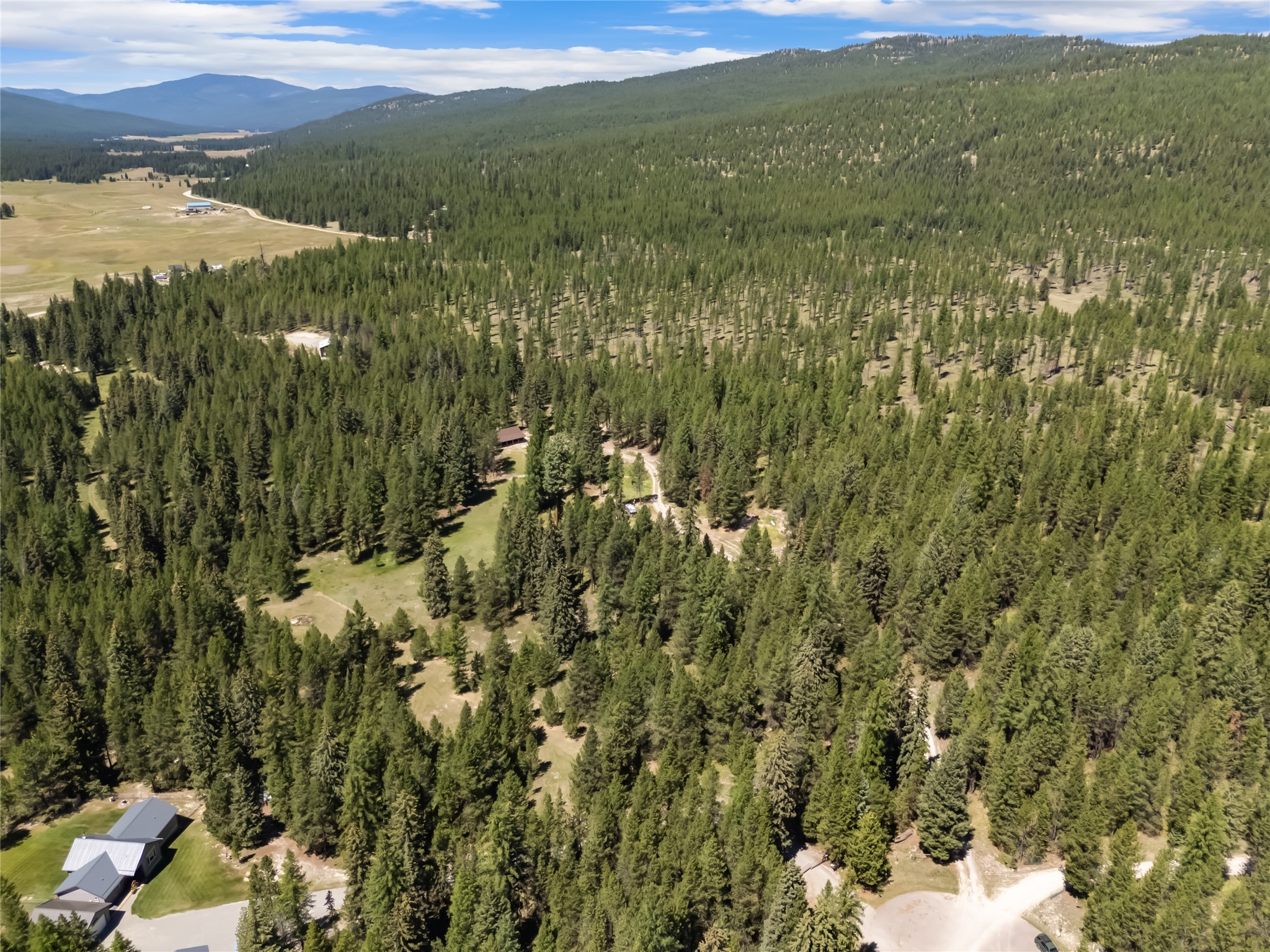 Marion, Montana 59925, United States, 2 Bedrooms Bedrooms, ,2 BathroomsBathrooms,Residential,Active,183133