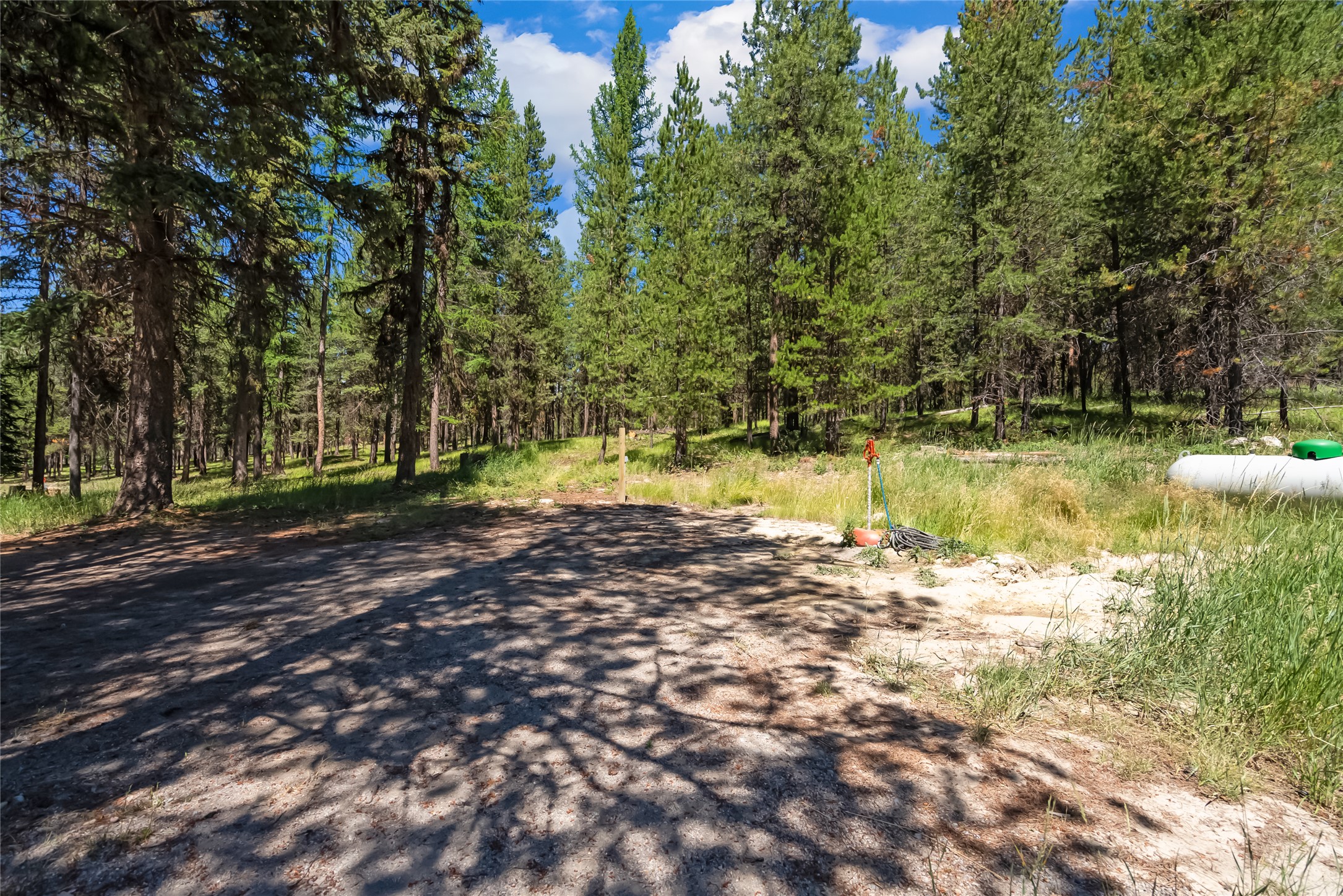 Marion, Montana 59925, United States, 2 Bedrooms Bedrooms, ,2 BathroomsBathrooms,Residential,Active,183133