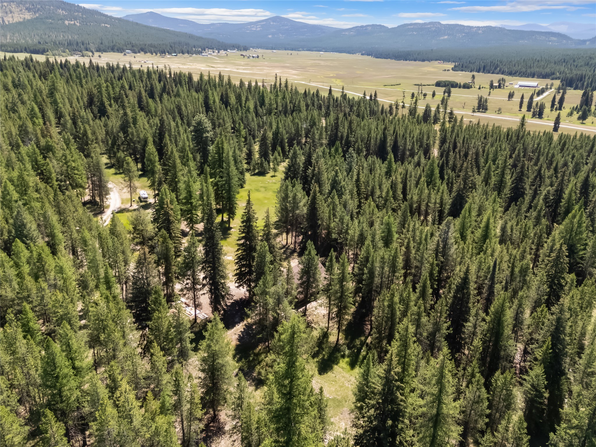 Marion, Montana 59925, United States, 2 Bedrooms Bedrooms, ,2 BathroomsBathrooms,Residential,Active,183133