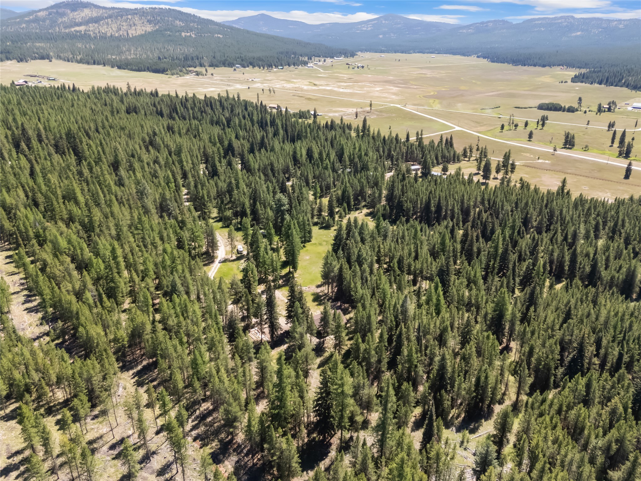 Marion, Montana 59925, United States, 2 Bedrooms Bedrooms, ,2 BathroomsBathrooms,Residential,Active,183133