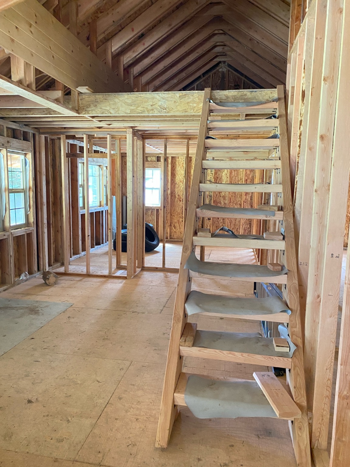 Marion, Montana 59925, United States, 2 Bedrooms Bedrooms, ,2 BathroomsBathrooms,Residential,Active,183133