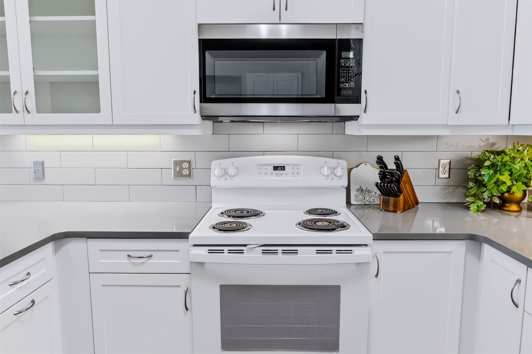 100 Woodlands Way B-204
