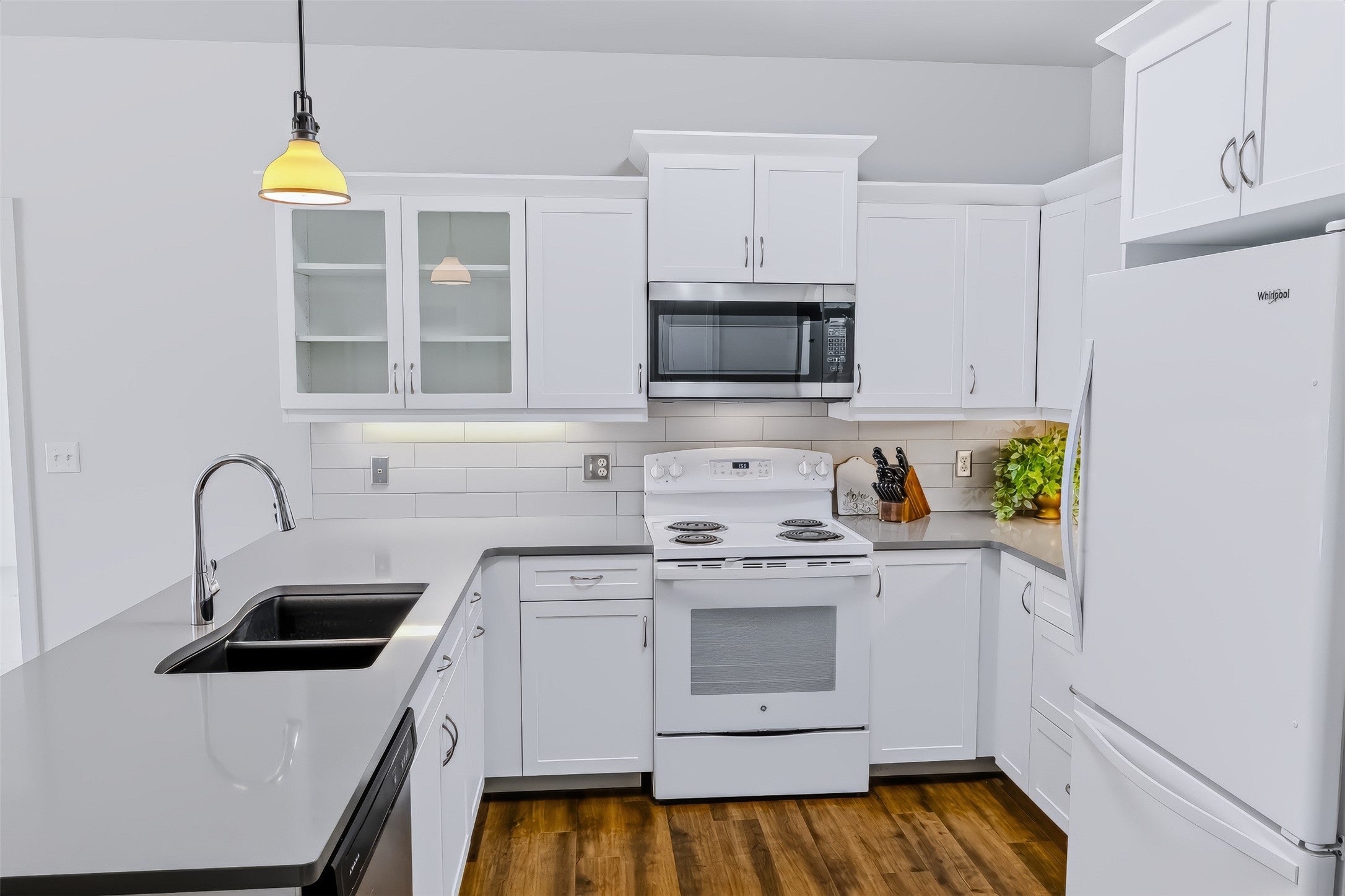 100 Woodlands Way B-204