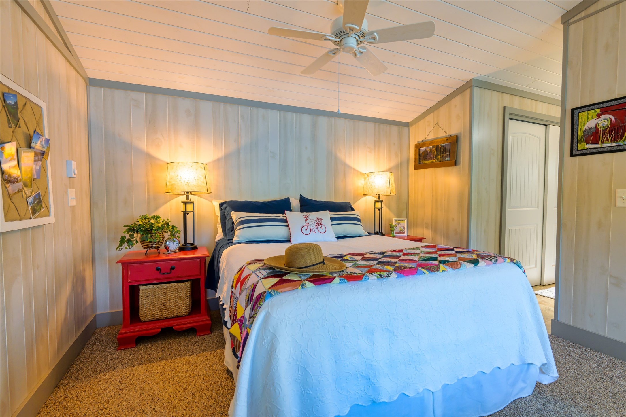 Rollins, Montana 59931, United States, 2 Bedrooms Bedrooms, ,2 BathroomsBathrooms,Residential,Pending,39307