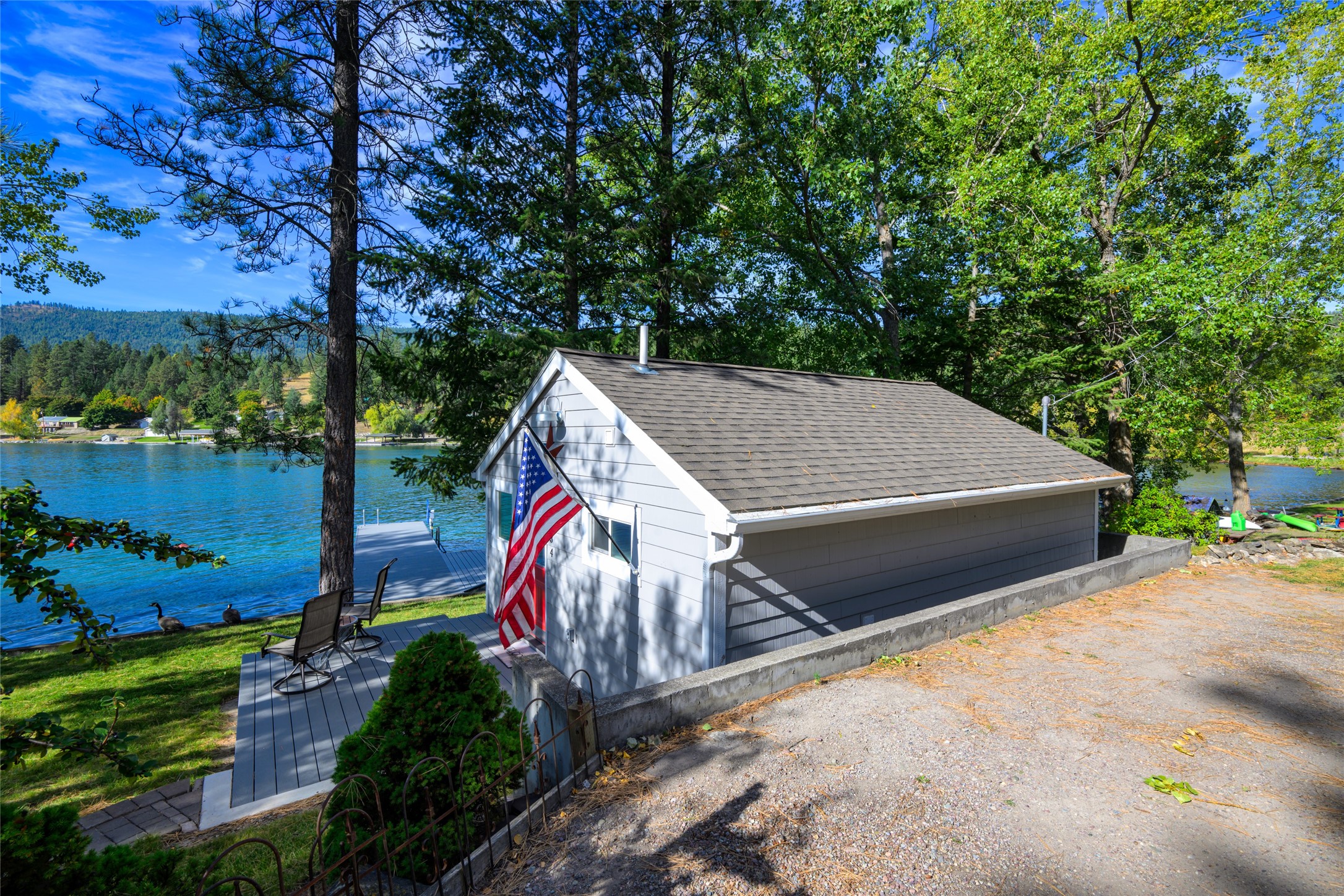 Rollins, Montana 59931, United States, 2 Bedrooms Bedrooms, ,2 BathroomsBathrooms,Residential,Pending,39307