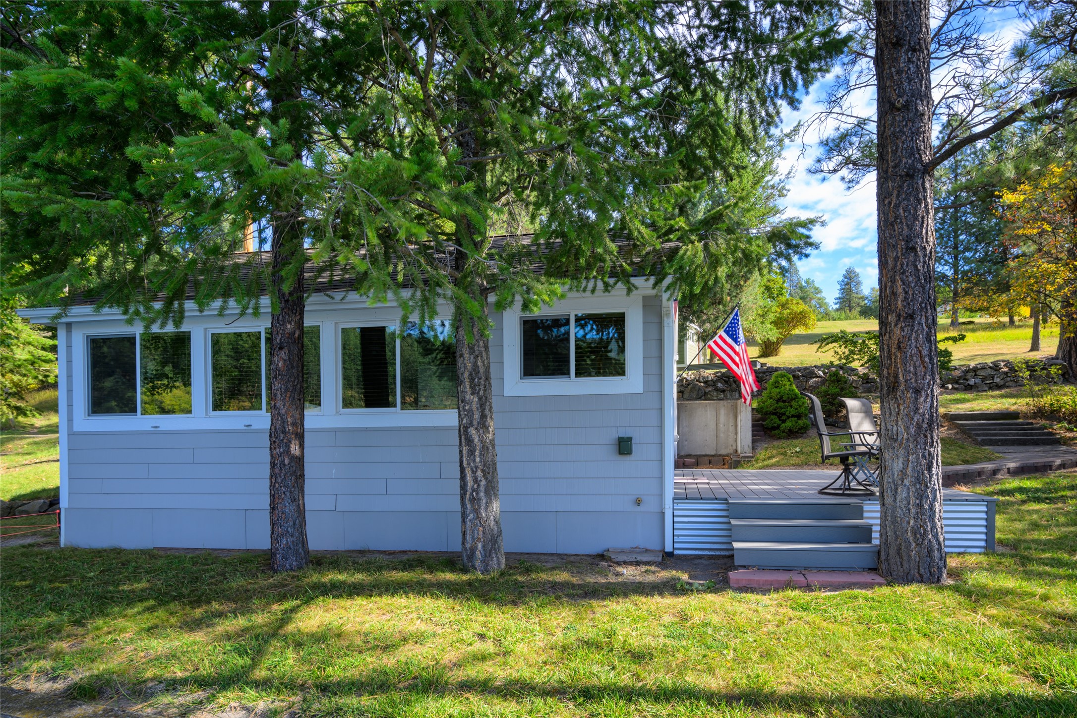 Rollins, Montana 59931, United States, 2 Bedrooms Bedrooms, ,2 BathroomsBathrooms,Residential,Pending,39307