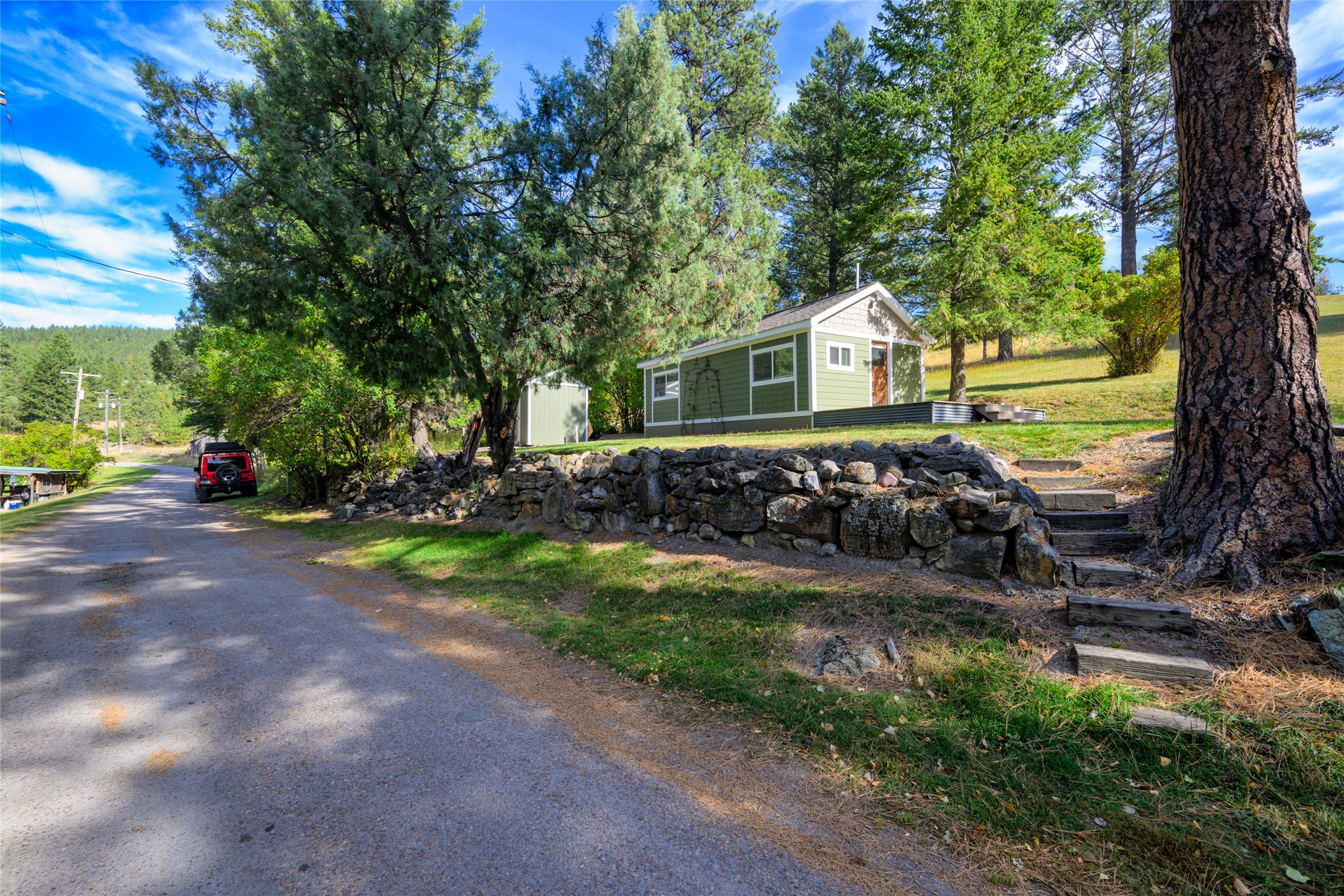 Rollins, Montana 59931, United States, 2 Bedrooms Bedrooms, ,2 BathroomsBathrooms,Residential,Pending,39307