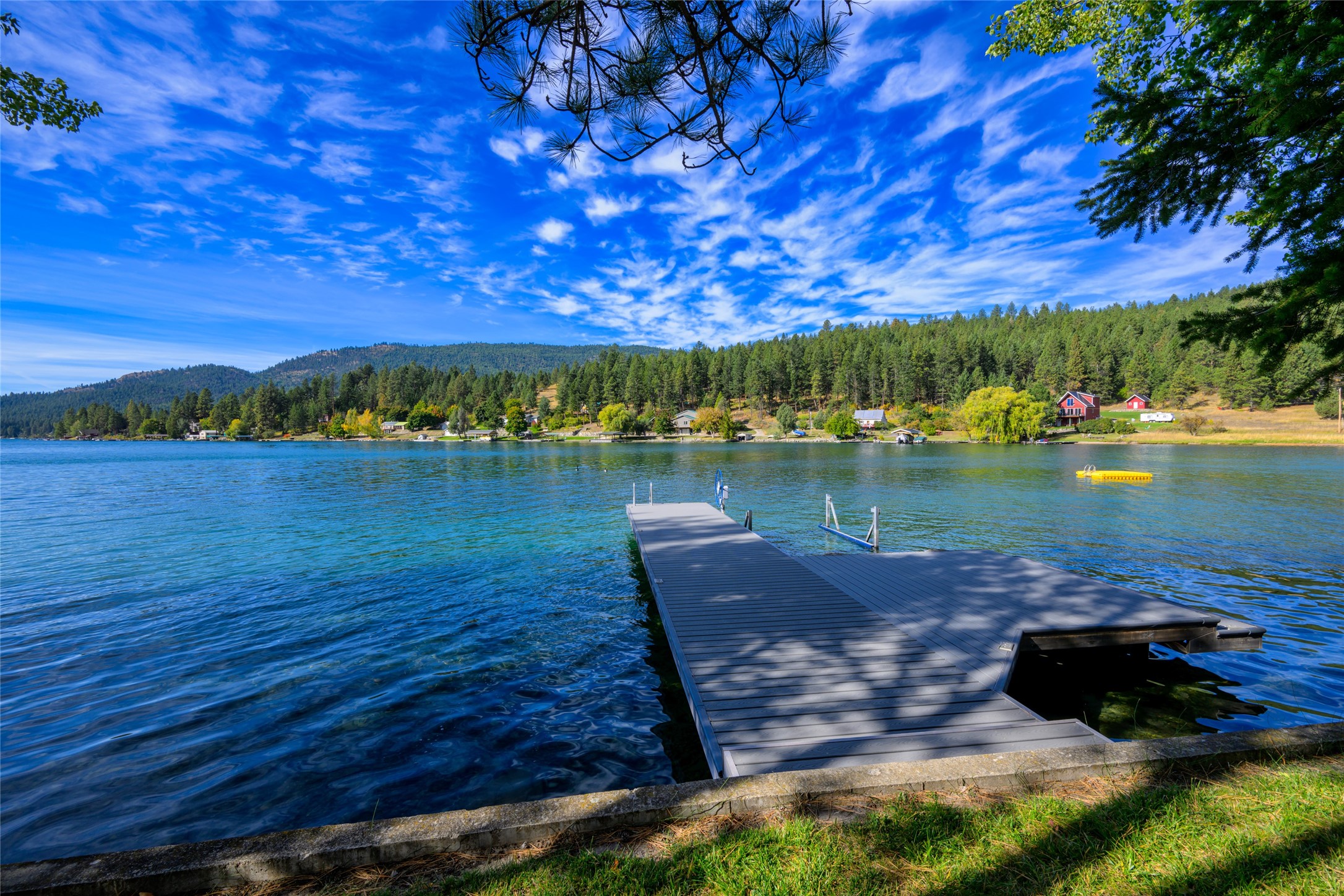 Rollins, Montana 59931, United States, 2 Bedrooms Bedrooms, ,2 BathroomsBathrooms,Residential,Pending,39307