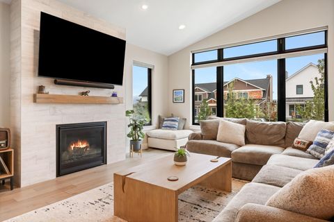 Tiny photo for 967 Auger Lane, Bozeman, MT 59718 (MLS # 30072715)