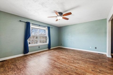 Tiny photo for 108 Sunrise Terrace #D, Bigfork, MT 59911 (MLS # 30069273)