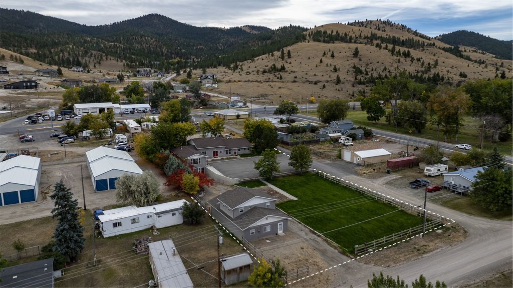 Photo of 3210 Euclid Avenue, Helena, MT 59601 (MLS # 30061574)