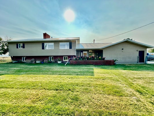 2606 N 17TH RD, WORDEN, MT 59088 - Image fd03bb73e3a3ec4b5fce28e2c3a1ff30/1946656847