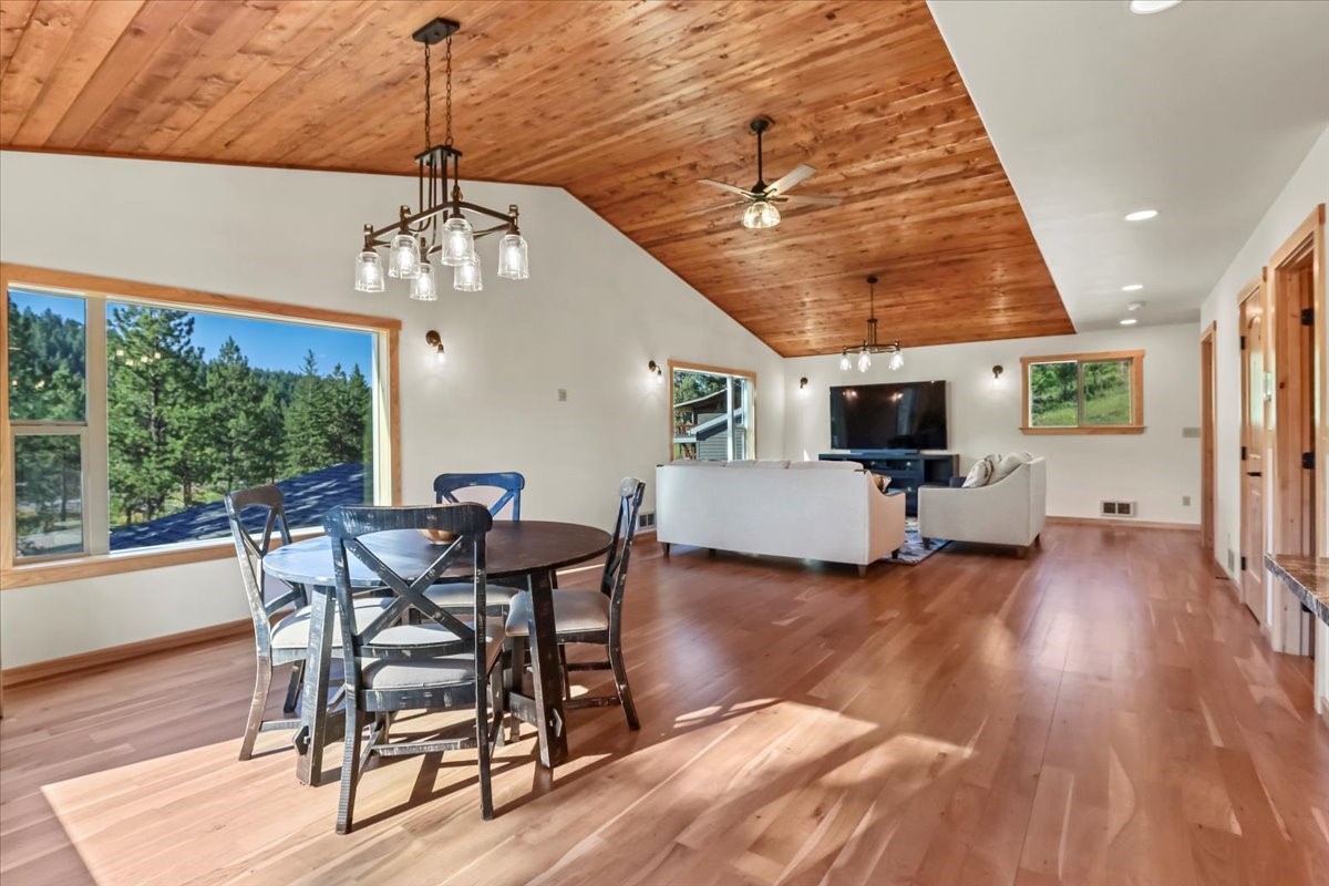39 Salmon Drive