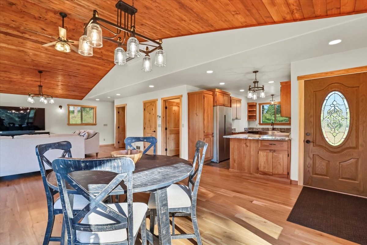 39 Salmon Drive