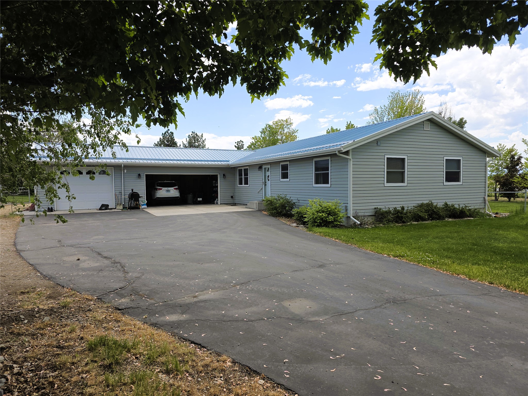 5574 Larson Lane