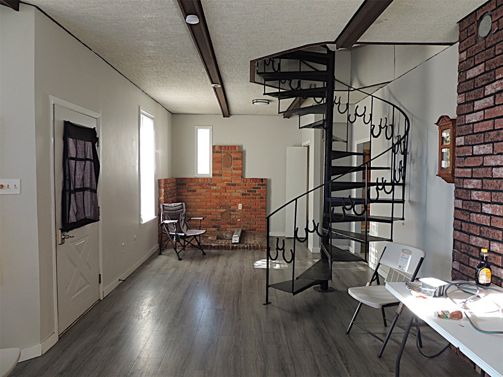 Photo of 2 Cherry Street, Anaconda, MT 59711 (MLS # 30079378)