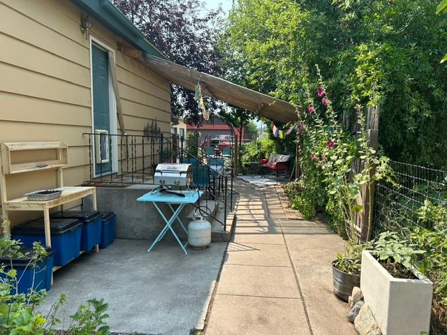 410 S Fee Street