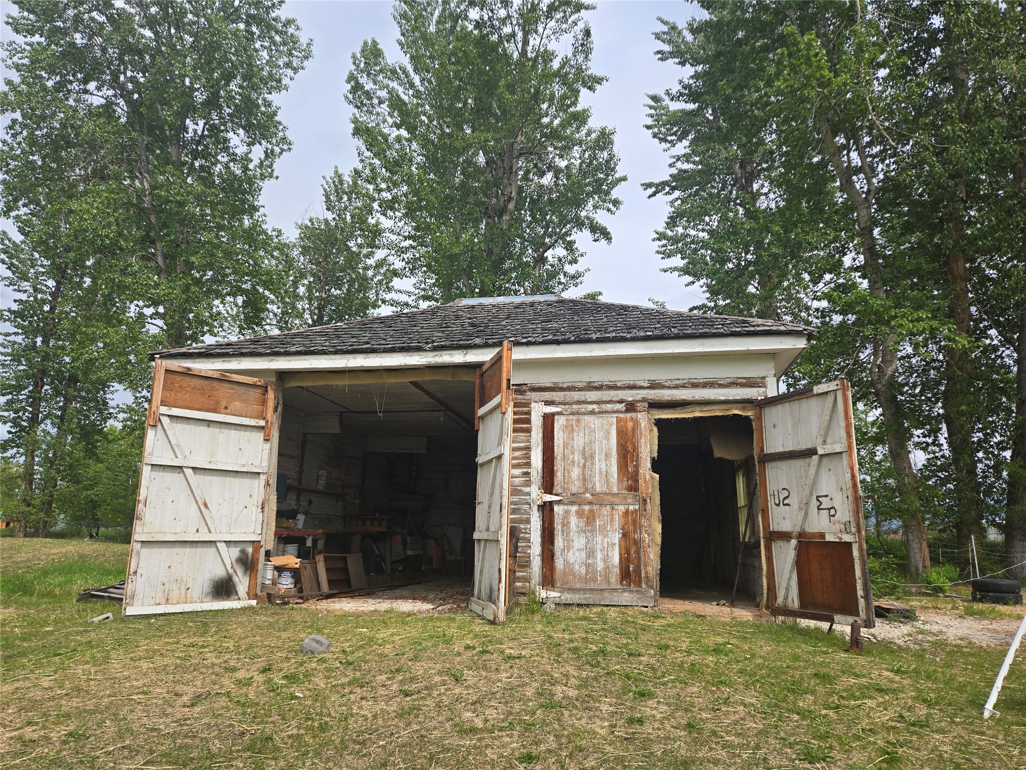 Tract 4 E 2nd Street